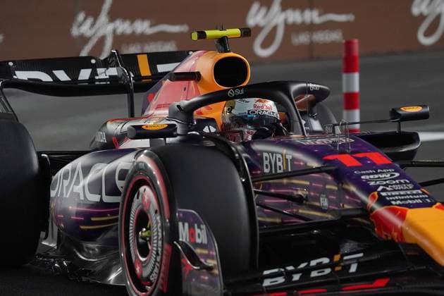 FORMULA 1 HEINEKEN SILVER LAS VEGAS GRAND PRIX 2023 18.11.2023, Las Vegas Street Circuit, Las Vegas, FORMULA 1 HEINEKEN SILVER LAS VEGAS GRAND PRIX 2023 ,im Bild Sergio Perez (MEX), Oracle Red Bull Racing