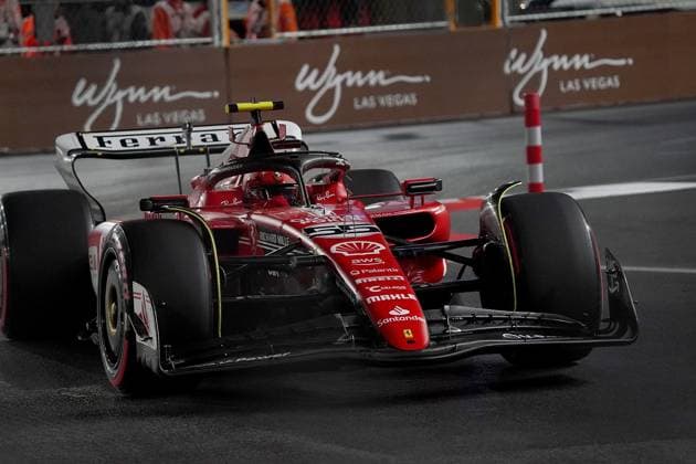 FORMULA 1 HEINEKEN SILVER LAS VEGAS GRAND PRIX 2023 18.11.2023, Las Vegas Street Circuit, Las Vegas, FORMULA 1 HEINEKEN SILVER LAS VEGAS GRAND PRIX 2023 ,im Bild Carlos Sainz Jr. (ESP), Scuderia Ferrari