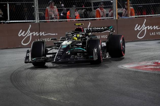 FORMULA 1 HEINEKEN SILVER LAS VEGAS GRAND PRIX 2023 18.11.2023, Las Vegas Street Circuit, Las Vegas, FORMULA 1 HEINEKEN SILVER LAS VEGAS GRAND PRIX 2023 ,im Bild Lewis Hamilton (GBR), Mercedes-AMG Petronas F1 Team