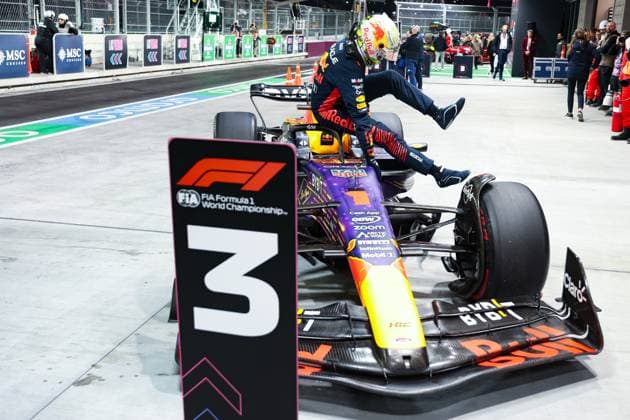 1 Max Verstappen (NLD, Oracle Red Bull Racing), F1 Grand Prix of Las Vegas at Las Vegas Strip Circuit on November 18, 2023 in Las Vegas, United States of America. (Photo by HOCH ZWEI) Las Vegas United States of America