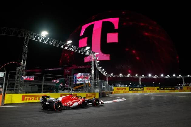 55 Carlos Sainz (ESP, Scuderia Ferrari), F1 Grand Prix of Las Vegas at Las Vegas Strip Circuit on November 18, 2023 in Las Vegas, United States of America. (Photo by HOCH ZWEI) Las Vegas United States of America