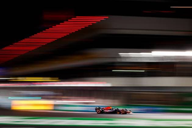 1 Max Verstappen (NLD, Oracle Red Bull Racing), F1 Grand Prix of Las Vegas at Las Vegas Strip Circuit on November 18, 2023 in Las Vegas, United States of America. (Photo by HOCH ZWEI) Las Vegas United States of America