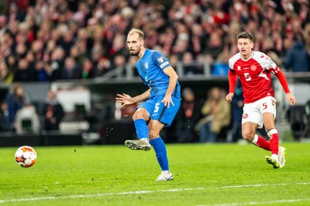 Denmark v Slovenia, UEFA EURO, EM, Europameisterschaft,Fussball 2024 Qualification, Copenhagen, Denmark Copenhagen, Denmark. 17th, November 2023. Jon Gorenc-Stankovic (5) of Slovenia seen during the UEFA Euro 2024 qualification match between Denmark and Slovenia at Parken in Copenhagen. Copenhagen Denmark  Copyright: xGonzalesxPhoto FrederikkexJensenx