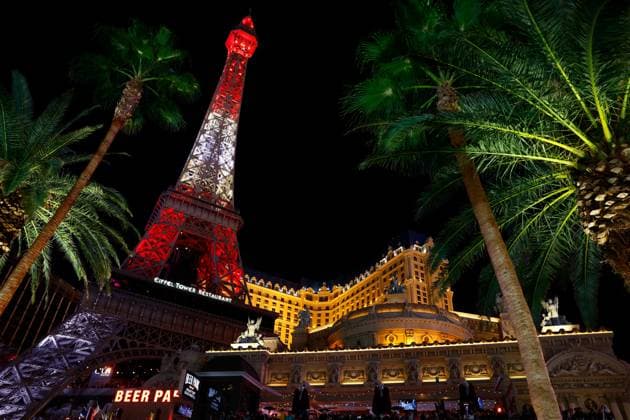LAS VEGAS, NV - NOVEMBER 17: General view of the Paris Hotel Eiffel Tower with the Beer Park below during free practice 3 for the Formula 1 Heineken Silver Las Vegas Gran Prix on November 17, 2023 on the Las Vegas Street Circuit in Las Vegas, Nevada. (Photo by Jeff Speer Icon Sportswire) AUTO: NOV 17 F1 Las Vegas Grand Prix EDITORIAL USE ONLY Icon2311170581