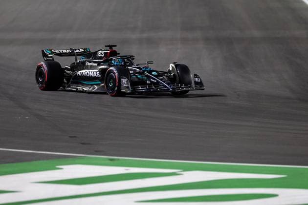 LAS VEGAS, NV - NOVEMBER 17: Mercedes driver George Russell (63) of United Kingdom drives during qualifying at the F1 Las Vegas Grand Prix on Thursday, November 17, 2023 on the Las Vegas Street Circuit in Las Vegas, NV. (Photo by Bob Kupbens Icon Sportswire) AUTO: NOV 17 F1 Las Vegas Grand Prix EDITORIAL USE ONLY Icon231118166