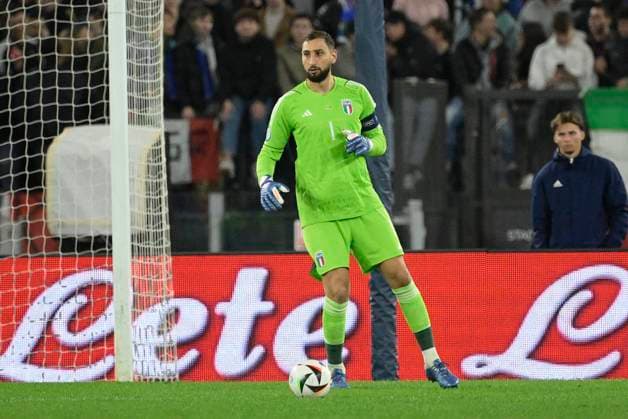 Foto Fabrizio Corradetti LaPresse 17 Novembre 2023 - Roma, Italia - calcio - Italia vs Macedonia del Nord - qualificazione Europei 2024 - Stadio Olimpico di Roma. Nella foto: Gianluigi Donnarumma (Italia) Foto Fabrizio Corradetti LaPresse November 17, 2023 Rome, Italy - sport, soccer - Italia vs Macedonia del Nord - European qualification 2024 - Olimpic Stadium in Rome. In the pic: Gianluigi Donnarumma (Italia)  Copyright: xFabrizioxCorradetti LaPressex