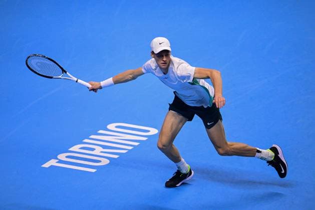 Foto Marco Alpozzi LaPresse 18 Novembre 2023 Torino - Italia - - Tennis Nitto ATP, Tennis Herren Finals - Jannik SINNER (ITA) vs Daniil MEDVEDEV (RUS) Nella foto: Jannik Sinner (Italia) November 18, 2023 Turin - Italy - Sport - Tennis Nitto ATP Finals - Jannik SINNER (ITA) vs Daniil MEDVEDEV (RUS) In the pic: Jannik Sinner (Italia)  Copyright: xMarcoxAlpozzi LaPressex