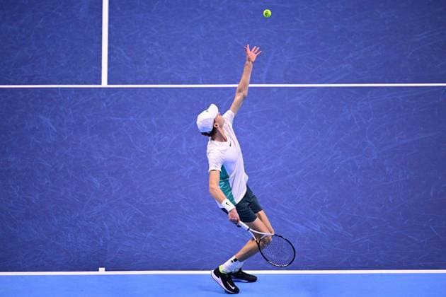 Foto Marco Alpozzi LaPresse 18 Novembre 2023 Torino - Italia - - Tennis Nitto ATP, Tennis Herren Finals - Jannik SINNER (ITA) vs Daniil MEDVEDEV (RUS) Nella foto: Jannik Sinner (Italia) November 18, 2023 Turin - Italy - Sport - Tennis Nitto ATP Finals - Jannik SINNER (ITA) vs Daniil MEDVEDEV (RUS) In the pic: Jannik Sinner (Italia)  Copyright: xMarcoxAlpozzi LaPressex