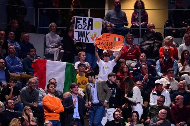 Foto Marco Alpozzi LaPresse 18 Novembre 2023 Torino - Italia - - Tennis Nitto ATP, Tennis Herren Finals - Jannik SINNER (ITA) vs Daniil MEDVEDEV (RUS) Nella foto: Pubblico November 18, 2023 Turin - Italy - Sport - Tennis Nitto ATP Finals - Jannik SINNER (ITA) vs Daniil MEDVEDEV (RUS) In the pic: Supporters  Copyright: xMarcoxAlpozzi LaPressex
