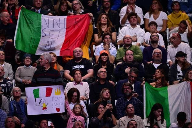 Foto Marco Alpozzi LaPresse 18 Novembre 2023 Torino - Italia - - Tennis Nitto ATP, Tennis Herren Finals - Jannik SINNER (ITA) vs Daniil MEDVEDEV (RUS) Nella foto: Pubblico November 18, 2023 Turin - Italy - Sport - Tennis Nitto ATP Finals - Jannik SINNER (ITA) vs Daniil MEDVEDEV (RUS) In the pic: Supporters  Copyright: xMarcoxAlpozzi LaPressex
