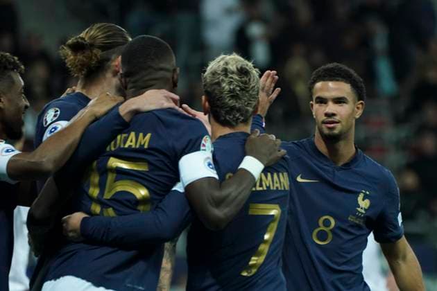 Joie - Marcus Thuram (France) - Antoine Griezmann (France) - Adrien Rabiot (France) - Kingsley Coman (France) - Warren ZaÃ¯re-Emery (France) FOOTBALL : France vs Gibraltar - Match de qualification pour les Championnats d Europe de l UEFA - Nice - 18 11 2023 NorbertScanella Panoramic 