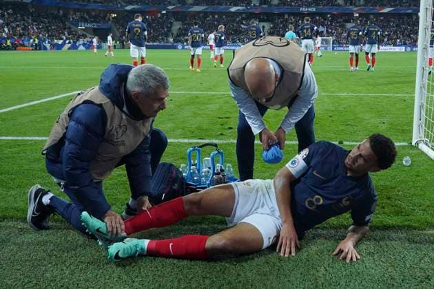 Blessure - Warren ZaÃ¯re-Emery (France) FOOTBALL : France vs Gibraltar - Match de qualification pour les Championnats d Europe de l UEFA - Nice - 18 11 2023 NorbertScanella Panoramic 