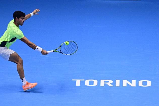 Foto Marco Alpozzi LaPresse 18 Novembre 2023 Torino - Italia - - Tennis Nitto ATP, Tennis Herren Finals - Carlos ALCARAZ (ESP) vs Novak DJOKOVIC (SRB) Nella foto: Carlos ALCARAZ (ESP) November 18, 2023 Turin - Italy - Sport - Tennis Nitto ATP Finals - Carlos ALCARAZ (ESP) vs Novak DJOKOVIC (SRB) In the pic: Carlos ALCARAZ (ESP)  Copyright: xMarcoxAlpozzi LaPressex