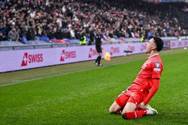 18.11.2023, Basel, Switzerland, St. Jakob-Park, Schweiz vs Kosovo - UEFA European Championship, EM, Europameisterschaft Qualification 2023 2024 Group I, Ruben Vargas (Switzerland) Torjubel, jubelt nach seinem treffer zum 1:0 (Foto H. Langer) Basel St. Jakob-Park Switzerland