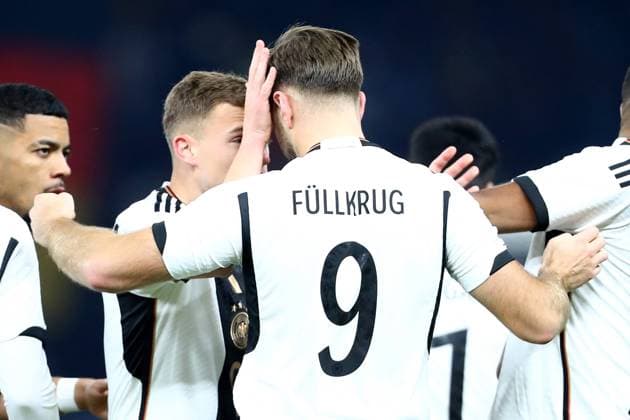 18.11.2023, xtgx, Fussball Länderspiel, Deutschland - Türkei emspor, v.l. Torjubel nach dem Tor zum celebrating the goal celebrate 2:2 durch Niclas Füllkrug Fuellkrug (Deutsche Fussball Nationalmannschaft DFB) (DFL DFB REGULATIONS PROHIBIT ANY USE OF PHOTOGRAPHS as IMAGE SEQUENCES and or QUASI-VIDEO) Berlin