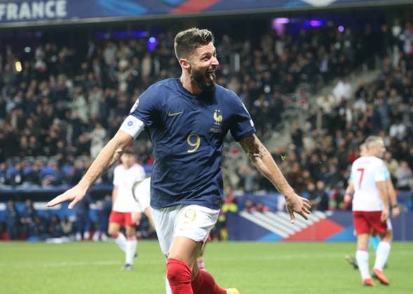 Sport Themen der Woche KW46 Sport Bilder des Tages RECORD DATE NOT STATED FRANCE GIBRALTAR Serge Haouzi MAXPPP - Nice Nice le 18 Novembre 2023 au stade de l Allianz Riviera l‚Äôv quipe de France recoit Gibraltar pour le compte des eliminatoires de l euro 2024 du groupe B . Le joueur francais Giroud inscrit son second but sur un ciseau lors du match France Gibraltar Nice, 11 18 2023, The French team hosts Gibraltar for the qualifiers for Euro 2024 Nice Alpes Maritimes France France  Copyright: xMAXPPPxSergexHaouzix SHZ202311182544 SHZ202311182544