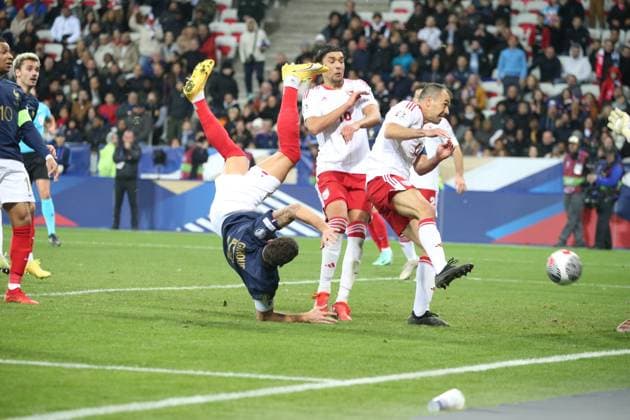 RECORD DATE NOT STATED FRANCE GIBRALTAR Serge Haouzi MAXPPP - Nice Nice le 18 Novembre 2023 au stade de l Allianz Riviera l‚Äôv quipe de France recoit Gibraltar pour le compte des eliminatoires de l euro 2024 du groupe B . Le joueur francais Giroud inscrit son second but sur un ciseau lors du match France Gibraltar Nice, 11 18 2023, The French team hosts Gibraltar for the qualifiers for Euro 2024 Nice Alpes Maritimes France France  Copyright: xMAXPPPxSergexHaouzix SHZ202311182547 SHZ202311182547