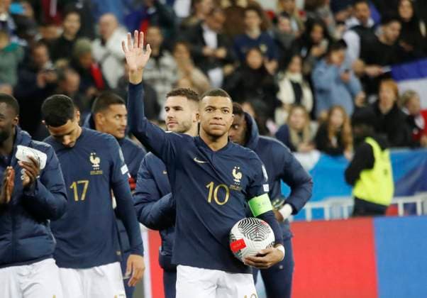 France vs Gibraltar Foot Euro PHOTOPQR NICE MATIN Cyril Dodergny ; Nice ; 18 11 2023 ; Nice le 18 11 2023 - Allianz Riviera - Football - Eliminatoires de l Euro - Groupe B - 9eme journee - L equipe de France affronte Gibraltar - L attaquant de l equipe de france MBAPPE N10 Nice, 11 18 2023, The French team hosts Gibraltar for the qualifiers for Euro 2024 Nice France  Copyright: xPHOTOPQR NICExMATIN MAXPPPxCyrilxDodergnyx 20231118NIM2655 20231118NIM2655