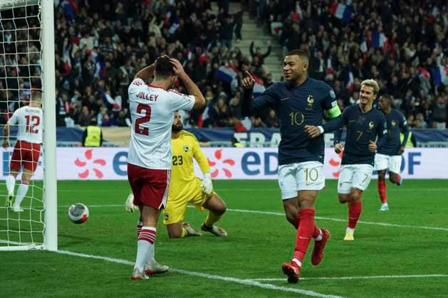 Joie - Kilian MbappÃ (France) FOOTBALL : France vs Gibraltar - Match de qualification pour les Championnats d Europe de l UEFA - Nice - 18 11 2023 NorbertScanella Panoramic 