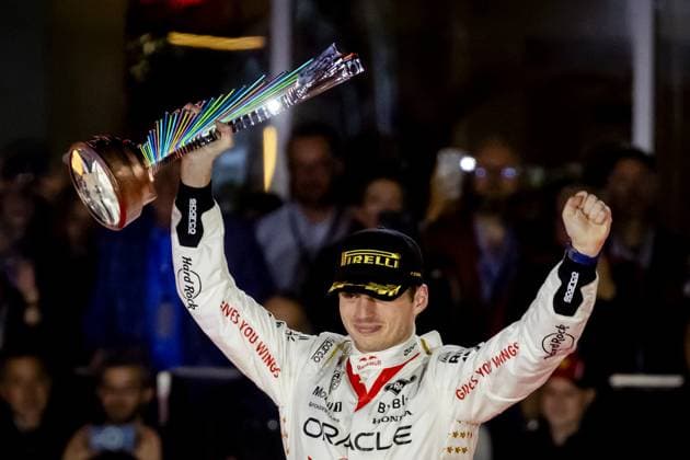 LAS VEGAS - Max Verstappen (Red Bull Racing) cheers after winning the Las Vegas Formula 1 Grand Prix at the Las Vegas Strip Circuit in Nevada. ANP SEM VAN DER WAL F1 Grand Prix of Las Vegas 2022 23 xVIxANPxSportx xxANPxIVx 484234508 originalFilename: 484234508.jpg