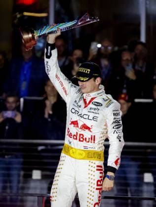 LAS VEGAS - Max Verstappen (Red Bull Racing) cheers after winning the Las Vegas Formula 1 Grand Prix at the Las Vegas Strip Circuit in Nevada. ANP SEM VAN DER WAL F1 Grand Prix of Las Vegas 2022 23 xVIxANPxSportx xxANPxIVx 484234563 originalFilename: 484234563.jpg