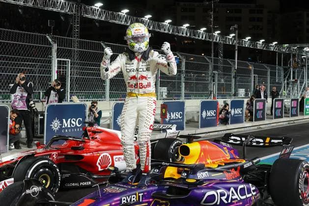 Winner des Grossen Preis von Las Vegas, Max Verstappen (Red Bull), Rennen, Grosser Preis von Las Vegas, Motorsport, Herren, Formel 1, 18.11.2023 Las Vegas Nevada USA
