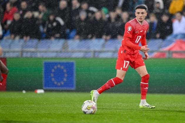 18.11.2023, Basel, Switzerland, St. Jakob-Park, Schweiz vs Kosovo - UEFA European Championship, EM, Europameisterschaft Qualification 2023 2024 Group I, Ruben Vargas (Switzerland) in Aktion, am Ball, Einzelaktion (Foto H. Langer) Basel St. Jakob-Park Switzerland