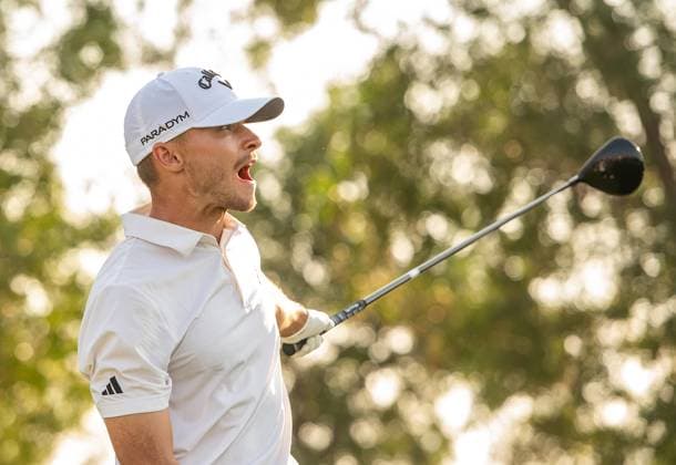 NICOLAI HoJGAARD of Denmark reacts after a tee-off at the 18th hole during DP World Tour Championship in Dubai, United Arab Emirates, Nov 19, 2023. Dubai United Arab Emirates  Copyright: xMARTINxDOKOUPILx 441_4255