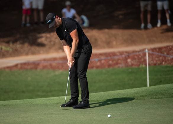 MATT WALLACE of England putts on the fifth green during DP World Tour Championship in Dubai, United Arab Emirates, Nov 19, 2023. Dubai United Arab Emirates  Copyright: xMARTINxDOKOUPILx 443_1750
