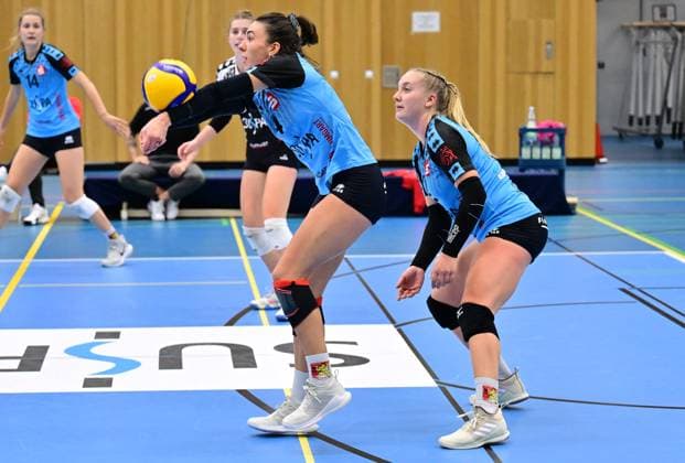 19.11.2023 - Volleyball - 2. Bundesliga Damen Frauen - Saison 2023 2024 - TV Suspa Altdorf - VC Wiesbaden II - - xwoxzix - Alina Hösch (4, TV Altdorf ) Katharina Schön (2, TV Altdorf )