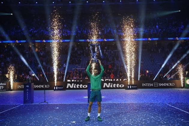 Foto Marco Alpozzi LaPresse 19 Novembre 2023 Torino - Italia - - Tennis Nitto ATP, Tennis Herren Finals - Finale singolo maschile - Jannik SINNER (ITA) vs Novak DJOKOVIC (SRB) Nella foto: Novak DJOKOVIC festeggia con il trofeo dopo aver vinto la finale di singolare maschile November 19, 2023 Turin - Italy - Sport - Tennis Nitto ATP Finals - men singles final Jannik SINNER (ITA) vs Novak DJOKOVIC (SRB) In the pic: Novak DJOKOVIC Novak DJOKOVIC celebrates with the trophy after winning the men s singles final  Copyright: xMarcoxAlpozzi LaPressex