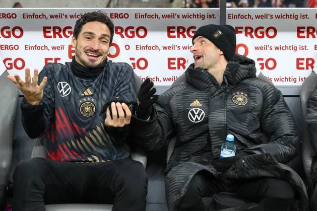 18.11.2023, xtgx, Fussball Länderspiel, Deutschland - Türkei emspor, v.l. Mats Hummels (Deutschland), Thomas Müller (Deutschland) (DFL DFB REGULATIONS PROHIBIT ANY USE OF PHOTOGRAPHS as IMAGE SEQUENCES and or QUASI-VIDEO) Berlin *** 18 11 2023, xtgx, football international, Germany Turkey emspor, v l Mats Hummels Germany , Thomas Müller Germany DFL DFB REGULATIONS PROHIBIT ANY USE OF PHOTOGRAPHS as IMAGE SEQUENCES and or QUASI VIDEO Berlin