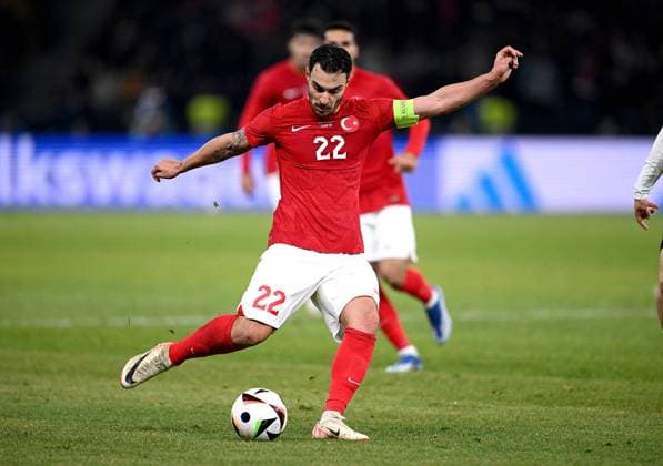 FUSSBALL INTERNATIONAL Testspiel in Berlin Deutschland - Tuerkei 18.11.2023 Kaan Ayhan (Tuerkei)
