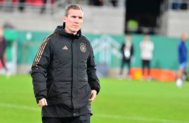 20.11.2023 - Fussball - Deutsche Fussballnationalmannschaft Nationalmannschaft der U20-Juniornen DFB - Länderspiel : Deutschland gg England - - xwoxzix - Hannes Wolf ( Trainer Deutschland )