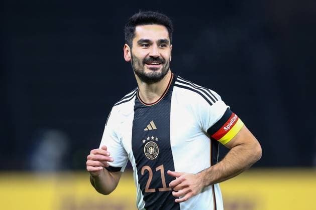 18.11.2023, xtgx, Fussball Länderspiel, Deutschland - Türkei emspor, v.l. Ilkay Gündogan (Deutschland) Oberkörper Portrait, Portraet, Einzelbild Kapitän, Kapitänsbinde, Spielführer (DFL DFB REGULATIONS PROHIBIT ANY USE OF PHOTOGRAPHS as IMAGE SEQUENCES and or QUASI-VIDEO) Berlin