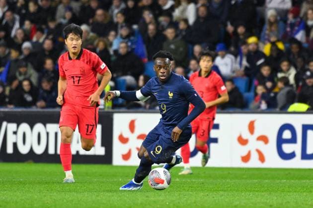Arnaud Kalimuendo ( 9 - France ) during the match between France and South Korea U21, U 21 at Stade Oceane on November 20, 2023 in Le Havre, France. ( Photo by federico pestellini panoramic ) - FOOTBALL : France vs Coree du Sud Espoirs - Le Havre - 20 11 2023 FedericoPestellini Panoramic 