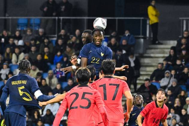 Toure Isaak ( 22 - France ) and Matsima Chrislain ( 3 - France ) during the match between France and South Korea U21, U 21 at Stade Oceane on November 20, 2023 in Le Havre, France. ( Photo by federico pestellini panoramic ) - FOOTBALL : France vs Coree du Sud Espoirs - Le Havre - 20 11 2023 FedericoPestellini Panoramic 