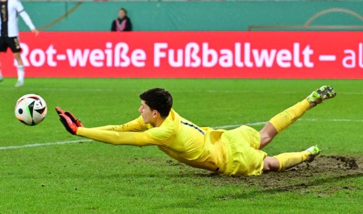 20.11.2023 - Fussball - Deutsche Fussballnationalmannschaft Nationalmannschaft der U20-Juniornen DFB - Länderspiel : Deutschland gg England - - xwoxzix - James Beadle (1, England )