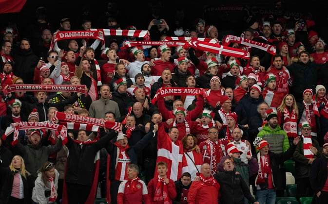 November 20 2023: . Danish fans during a Group H EURO 2024 Qualification game, Northern Ireland versus Denmark , at Windsor Park, Belfast, Northern Ireland. CSM Belfast Northern Ireland - ZUMAc04_ 20231120_zma_c04_006 Copyright: xUlrikxPedersenx