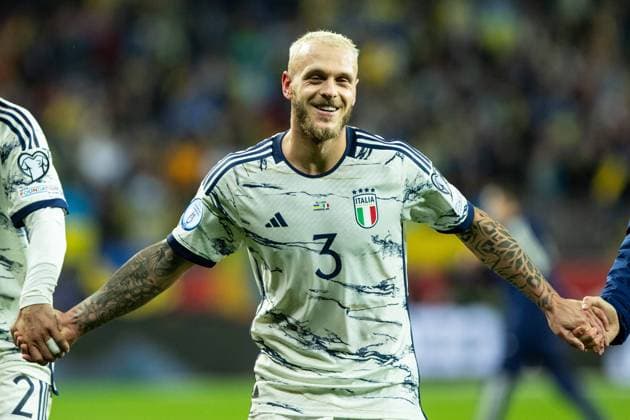 UEFA EURO, EM, Europameisterschaft,Fussball 2024 Qualifikation: Ukraine - Italien; 20.11.2023 Frederico Dimarco (Italy (Italien)) im Jubel nach dem Spiel UEFA EURO 2024 Qualifikation: Ukraine - Italien; Leverkusen, BayArena, 20.11.2023n Copyright: xBEAUTIFULxSPORTS Buriakovx