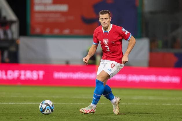OLOMOUC 20.11.2023 MECZ 10. KOLEJKA ELIMINACJE DO MISTRZOSTW EUROPY 2024 GRUPA E: CZECHY - MOLDAWIA - QUALIFICATION FOR UEFA EURO, EM, Europameisterschaft,Fussball 2024 MATCH GROUP E IN OLOMUNIEC: CZECH REPUBLIC - MOLDOVA TOMAS HOLES FOT. MICHAL CHWIEDUK FOKUSMEDIA NEWSPIX.PL --- Newspix.pl  231120CHW065