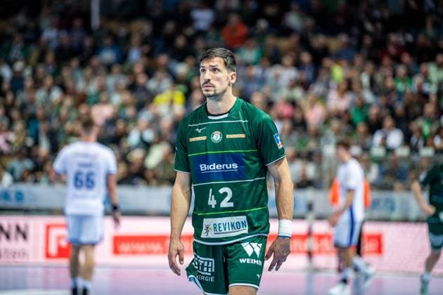 Handball Bundesliga; HSG Wetzlar - VfL Gummersbach, 20.11.23 Nemanja Zelenovic ( 42 HSG Wetzlar) Handball Bundesliga; HSG Wetzlar - VfL Gummersbach: Wetzlar, 20.11.23 *** Handball Bundesliga HSG Wetzlar VfL Gummersbach, 20 11 23 Nemanja Zelenovic 42 HSG Wetzlar Handball Bundesliga HSG Wetzlar VfL Gummersbach Wetzlar, 20 11 23 Copyright: xBEAUTIFULxSPORTS Roeczeyx