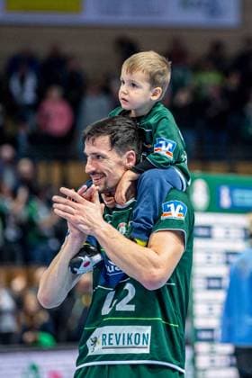 Handball Bundesliga; HSG Wetzlar - VfL Gummersbach, 20.11.23 Nemanja Zelenovic ( 42 HSG Wetzlar) Handball Bundesliga; HSG Wetzlar - VfL Gummersbach: Wetzlar, 20.11.23 *** Handball Bundesliga HSG Wetzlar VfL Gummersbach, 20 11 23 Nemanja Zelenovic 42 HSG Wetzlar Handball Bundesliga HSG Wetzlar VfL Gummersbach Wetzlar, 20 11 23 Copyright: xBEAUTIFULxSPORTS Roeczeyx