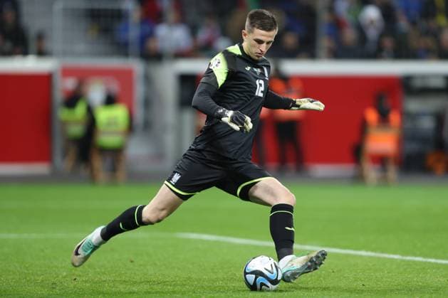 Germany, Leverkusen, 20.11.2023, BayArena, Ukraine vs Italy - UEFA EURO, EM, Europameisterschaft,Fussball 2024 European Qualifiers - Group C, Torwart Anatoliy Trubin (Ukraine) controls the ball Leverkusen BayArena North Rhine-Westfalia Germany