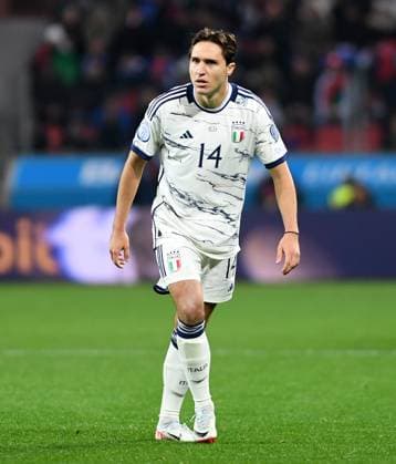20.11.2023, Leverkusen, Germany, BayArena, Ukraine vs Italy - UEFA EURO, EM, Europameisterschaft,Fussball 2024 European Qualifiers - Group C, Federico Chiesa (Italy) schaut (Foto Ralf Treese) Leverkusen BayArena North Rhine-Westphalia Germany