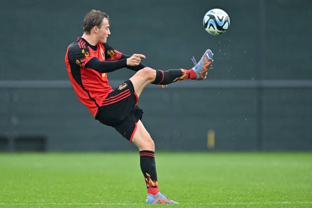 SOCCER FRIENDLY UNDER-20 BELGIUM VS FRANCE Matte Smets (3) of Belgium pictured during a friendly soccer game between the national under 20 teams of Belgium and France on Tuesday 21 November 2023 in Tubize , Belgium . PHOTO SPORTPIX David Catry Tubize RBFA Academy stadium Belgium  Copyright: xSportpix.bex xDavidxCatryxDavidxCatryx