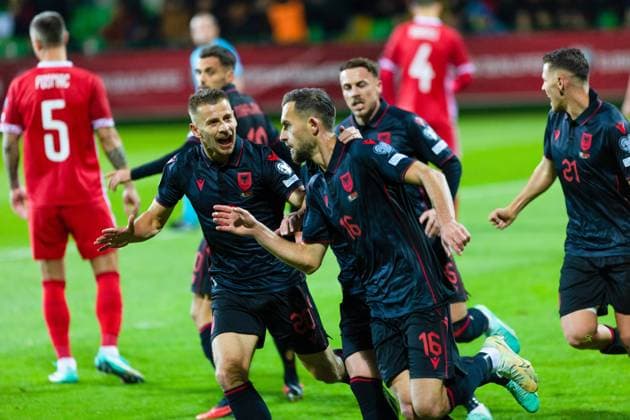 EURO 2024 qualifying, Group E, Moldova - Albania Sokol Cikalleshi of Albania and Yoder Ramadani of Albania celebrating after a goal during the EURO 2024 qualifying, group E, football match between Moldova and Albania on 17 November 2023, Stadionul Zimbru Chisinau. Photo Nderim Kaceli Copyright: xx NKaceli