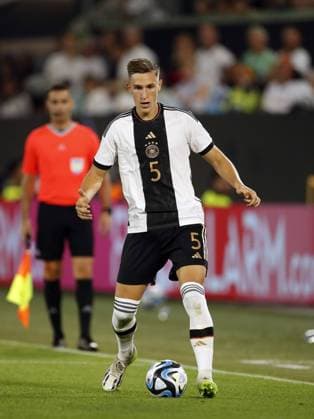 WOLFSBURG - Nico Schlotterbeck of Germany during the friendly international match, Länderspiel, Nationalmannschaft between Germany and Japan at the Volkswagen Arena on September 9, 2023 in Wolfsburg, Germany. ANP Hollandse Hoogte BART STOUTJESDIJK International Friendly, Länderspiel, Nationalmannschaft 2023 2024 xVIxANPxSportx xBartxStoutjesdijkxIVx 484427063 originalFilename: 484427063.jpg