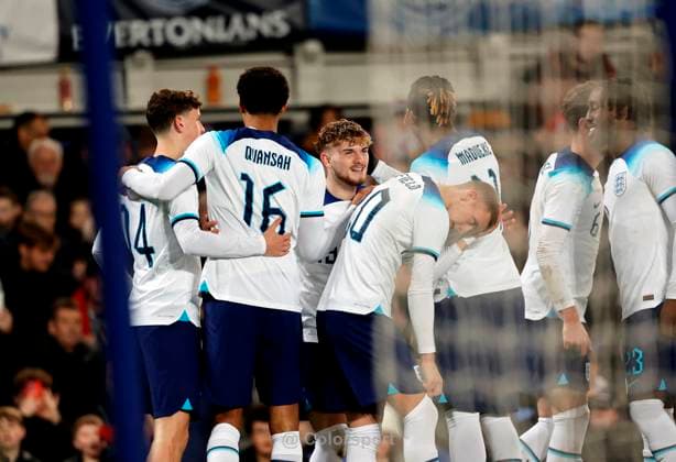 Football - UEFA U21, U 21 2025 European Championships - Qualifying - Group F - England vs Northern Ireland - Goodison Park - Tuesday 21st November 2023 Harvey Elliott (Liverpool) of England celebrates with his team mates after he scores to put his side 2-0 ahead in the second half, at Goodison Park. 