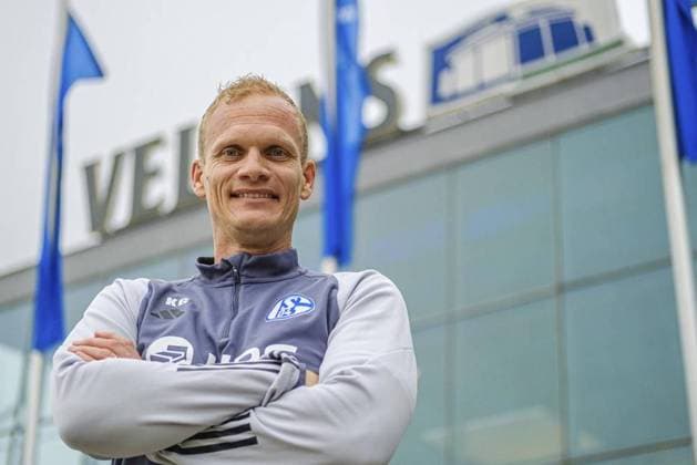 RECORD DATE NOT STATED Schalke-Trainer Karel Geraerts in Gelsenkirchen *** NUR FÜR REDAKTIONELLE ZWECKE *** EDITORIAL USE ONLY ***<p>Interview mit Schalke-Trainer Karel Geraerts am Dienstag, 21. November 2023 in Gelsenkirchen.¨ Deutschland NRW Gelsenkirchen Copyright: ChristophxWojtyczka *** Schalke coach Karel Geraerts in Gelsenkirchen FOR EDITORIAL PURPOSES ONLY p Interview with Schalke coach Karel Geraerts on Tuesday, November 21, 2023 in Gelsenkirchen ¨ Germany NRW Gelsenkirchen Copyright ChristophxWojtyczka Copyright: ChristophxWojtyczka doc7sxllxl41uc8rq953oq ,EDITORIAL USE ONLY